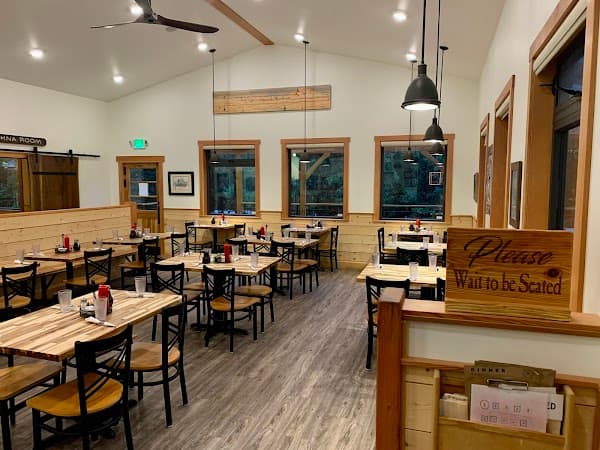 McKinley Creekside Café & Bakery